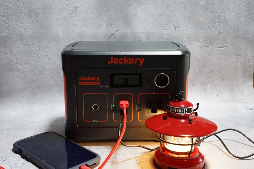 Jackery ポータブル電源400で充電