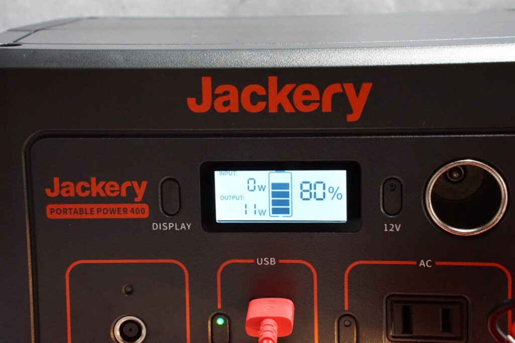Jackery ポータブル電源400の電子パネル